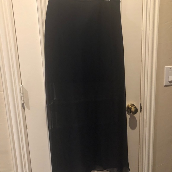 Ellie Tahari silk overlay skirt - Picture 3 of 3